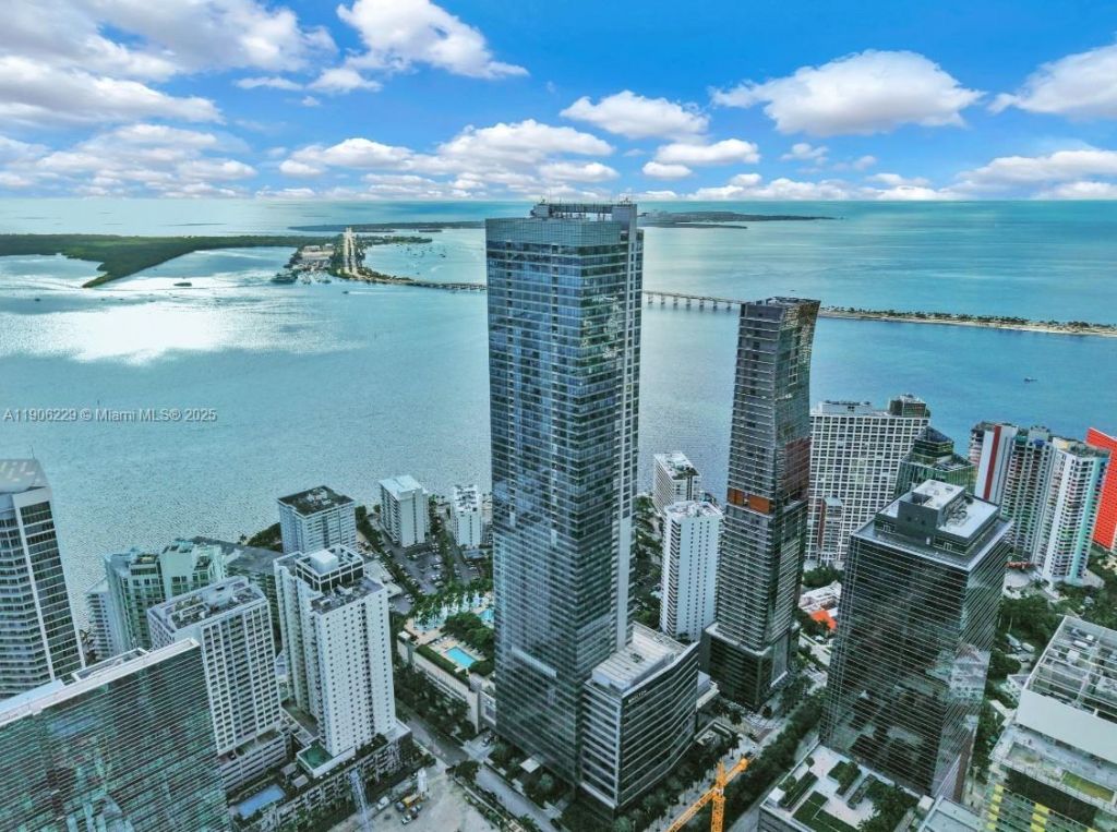 1435 Brickell Ave, Unit 3401, Miami, FL 33131 Photo