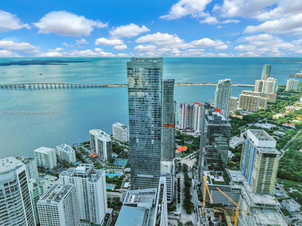1435 Brickell Ave, Unit 3401, Miami, FL 33131 Photo