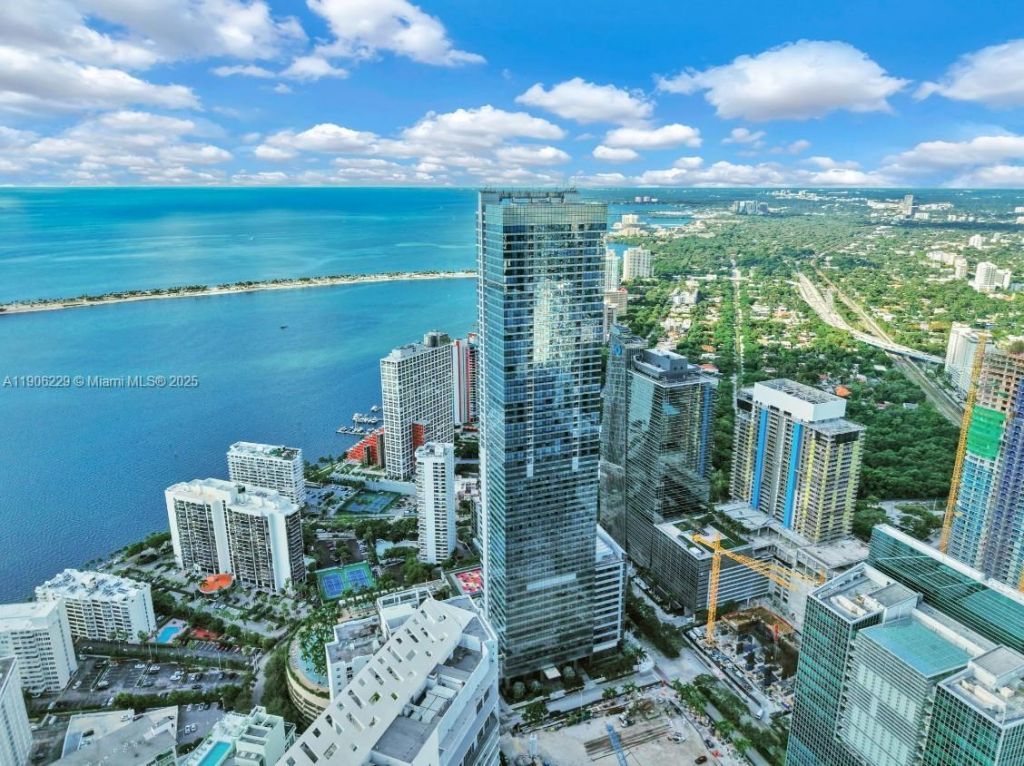 1435 Brickell Ave, Unit 3401, Miami, FL 33131 Photo