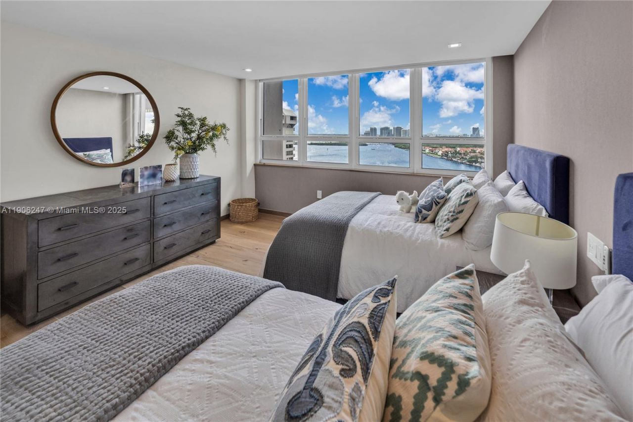 3 Grove Isle Dr, Unit C1710, Miami, FL 33133 Photo