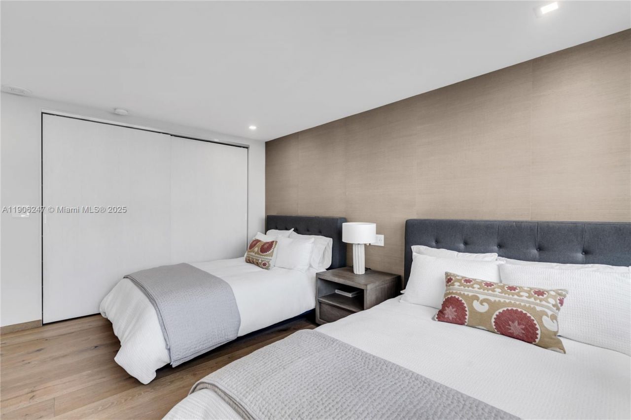 3 Grove Isle Dr, Unit C1710, Miami, FL 33133 Photo