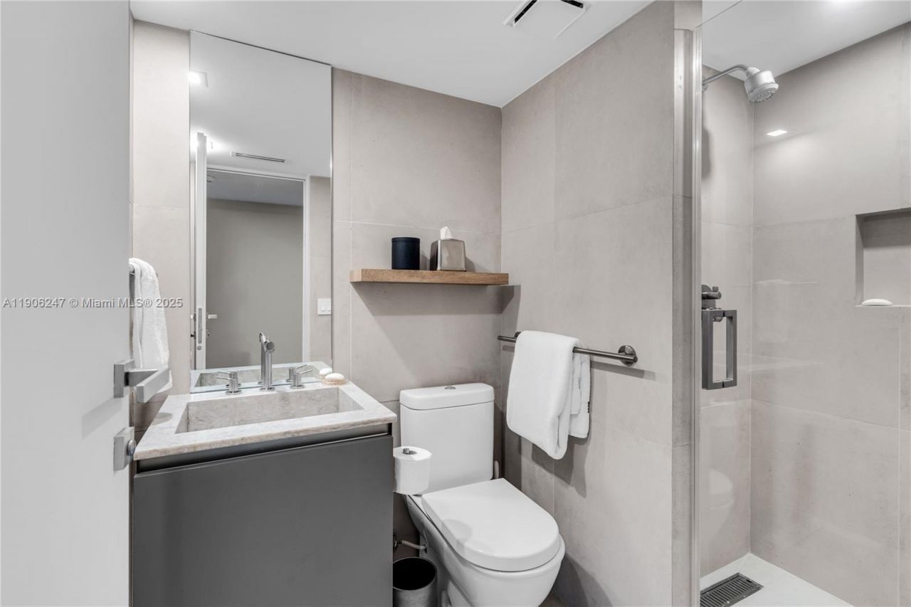 3 Grove Isle Dr, Unit C1710, Miami, FL 33133 Photo