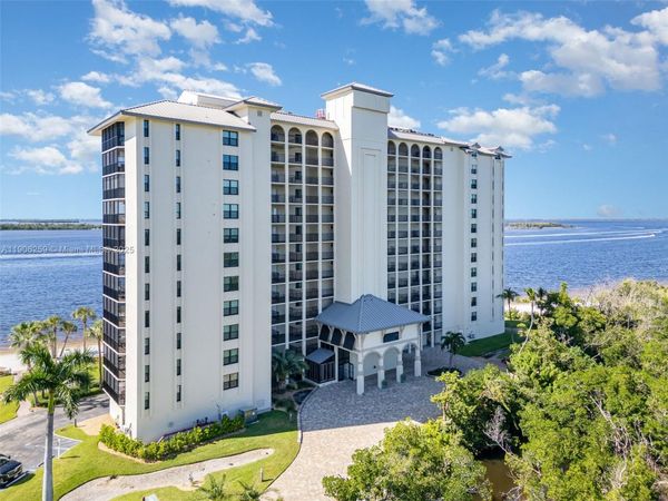 17080 Harbour Pointe Dr, Unit 713, Fort Myers, FL 33908