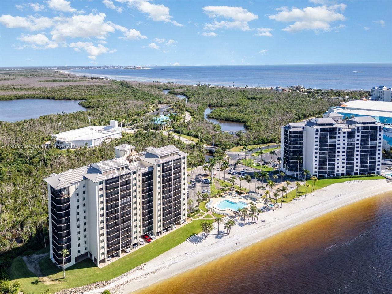 17080 Harbour Pointe Dr, Unit 713, Fort Myers, FL 33908 Photo