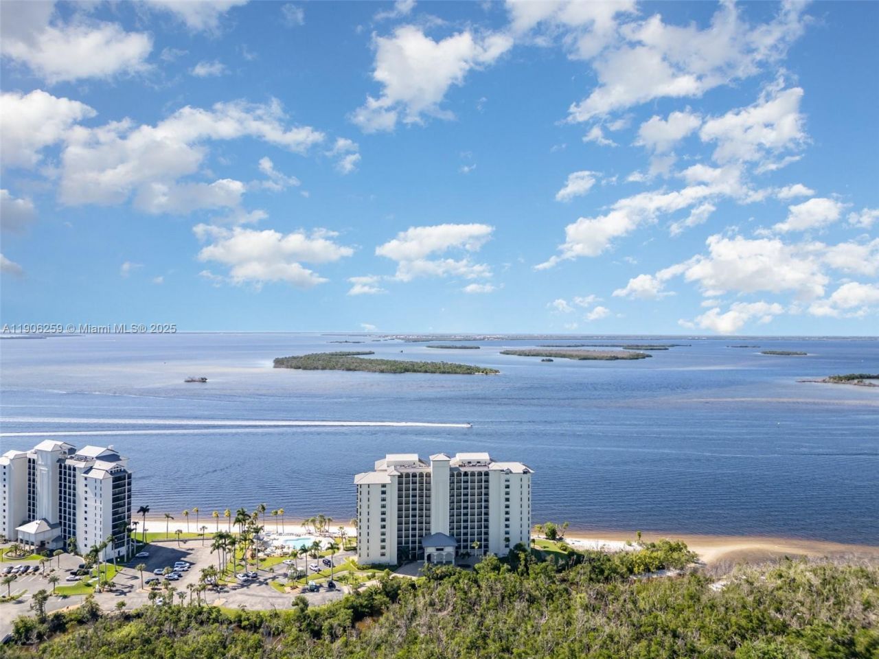 17080 Harbour Pointe Dr, Unit 713, Fort Myers, FL 33908 Photo