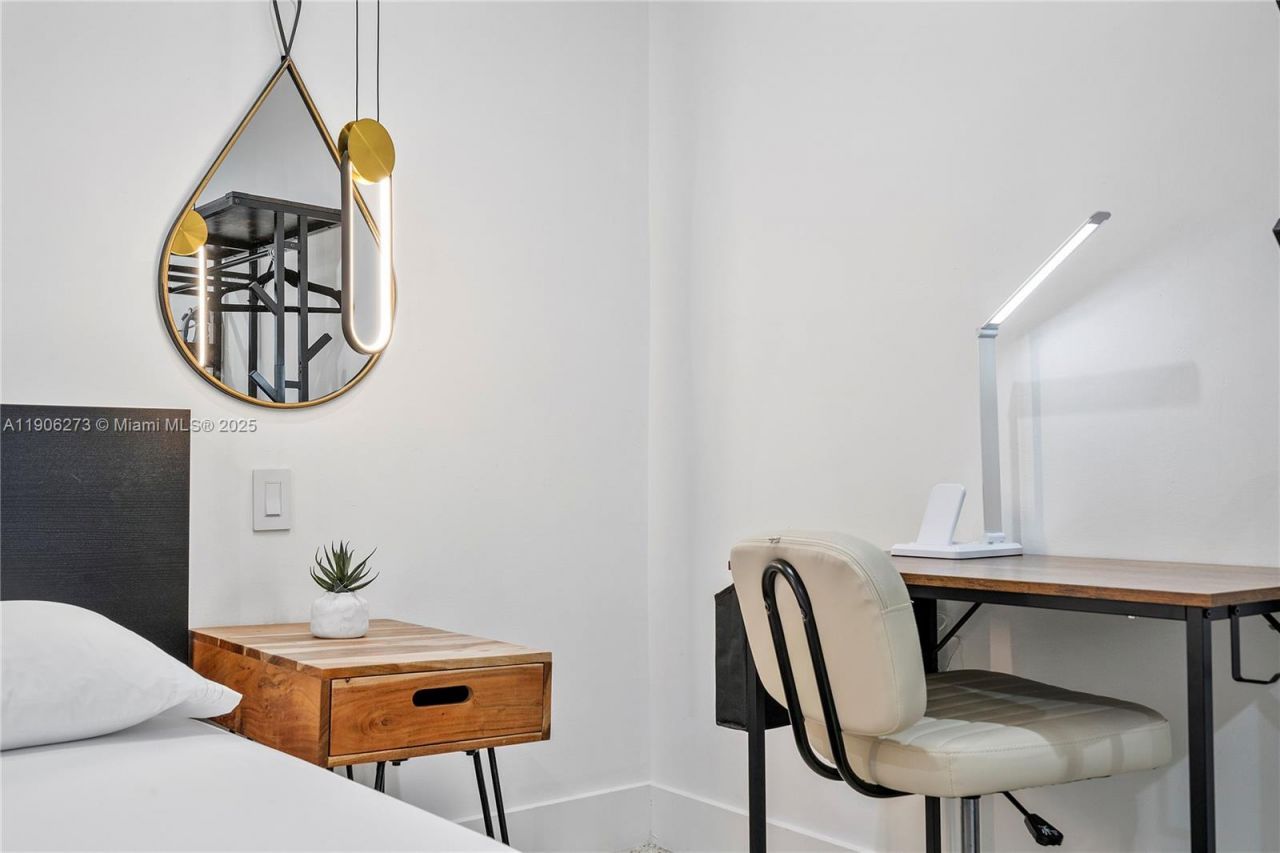 256 NW 57th St, Miami, FL 33127 Photo