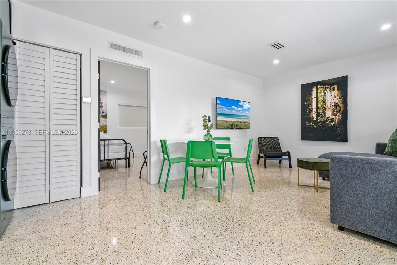 256 NW 57th St, Miami, FL 33127 Photo