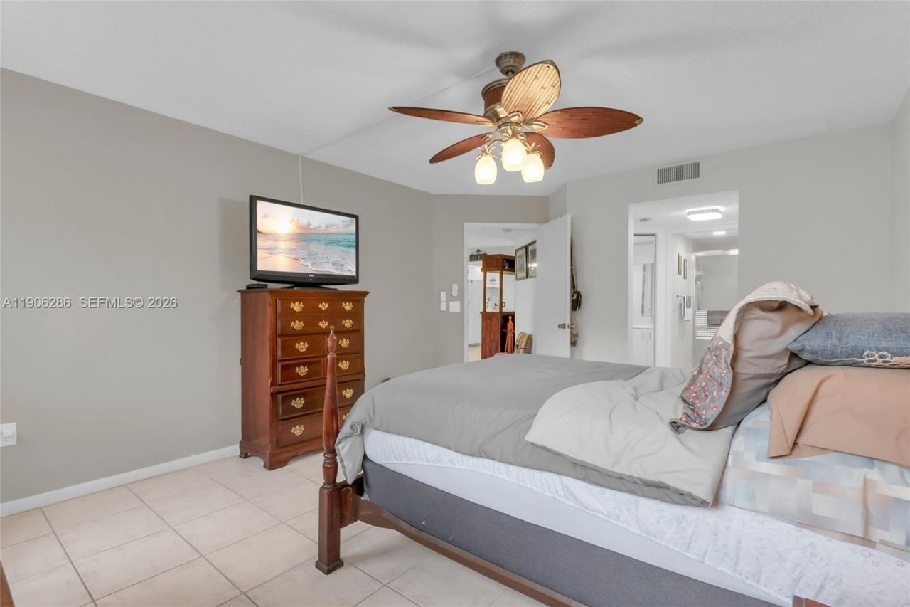 801 SW 138th Ave, Unit 310E, Pembroke Pines, FL 33027 Photo
