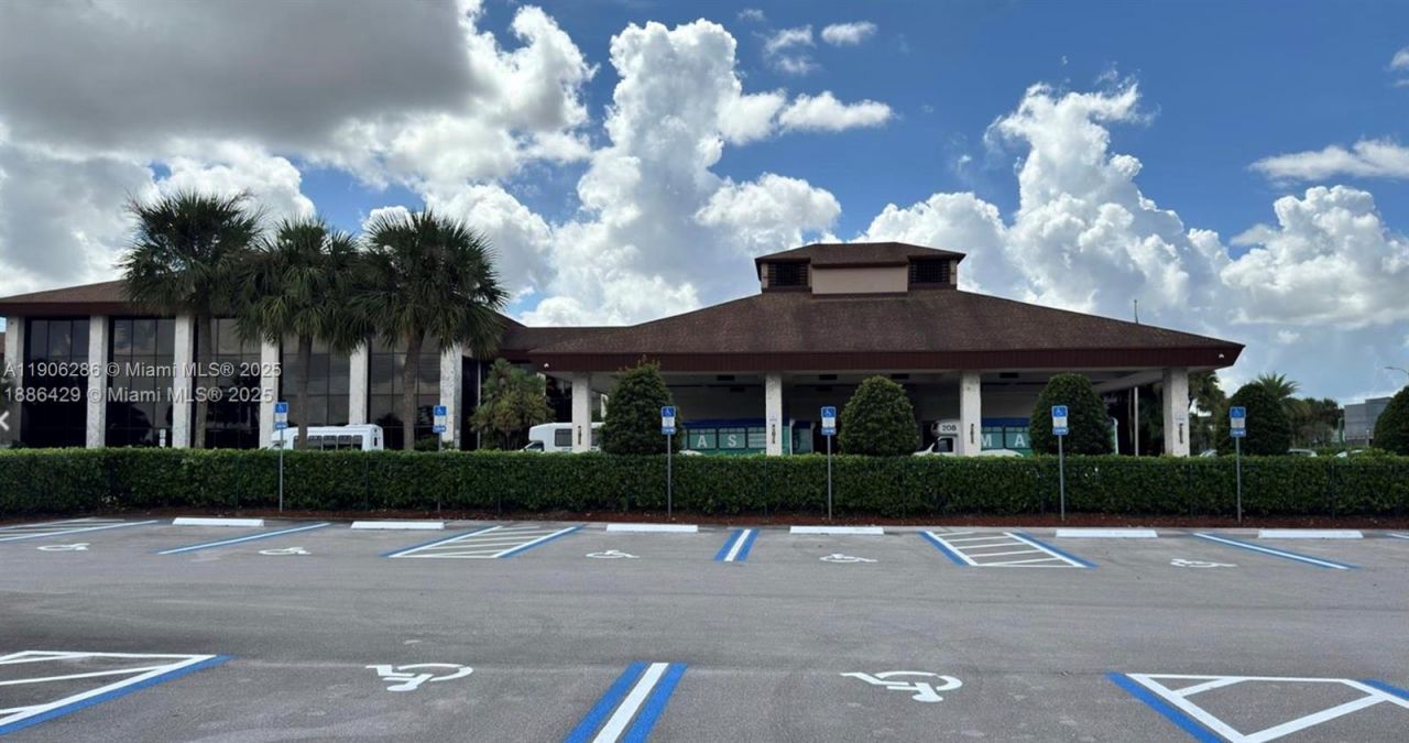 801 SW 138th Ave, Unit 310E, Pembroke Pines, FL 33027 Photo