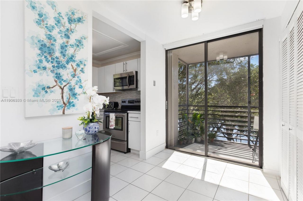 1100 Colony Point Cir, Unit 414, Pembroke Pines, FL 33026 Photo