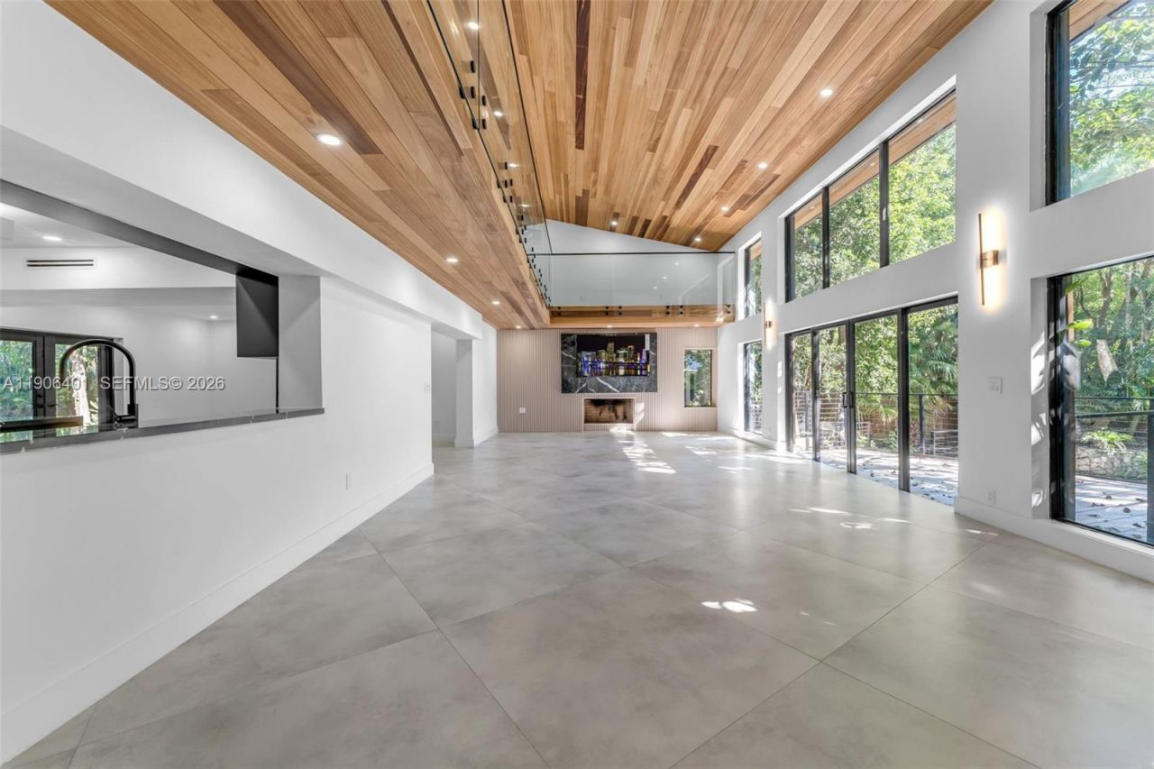 6525 SW 133rd Dr, Pinecrest, FL 33156 Photo