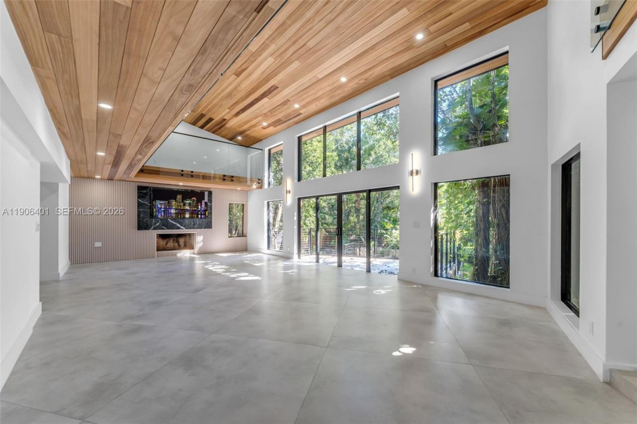 6525 SW 133rd Dr, Pinecrest, FL 33156 Photo