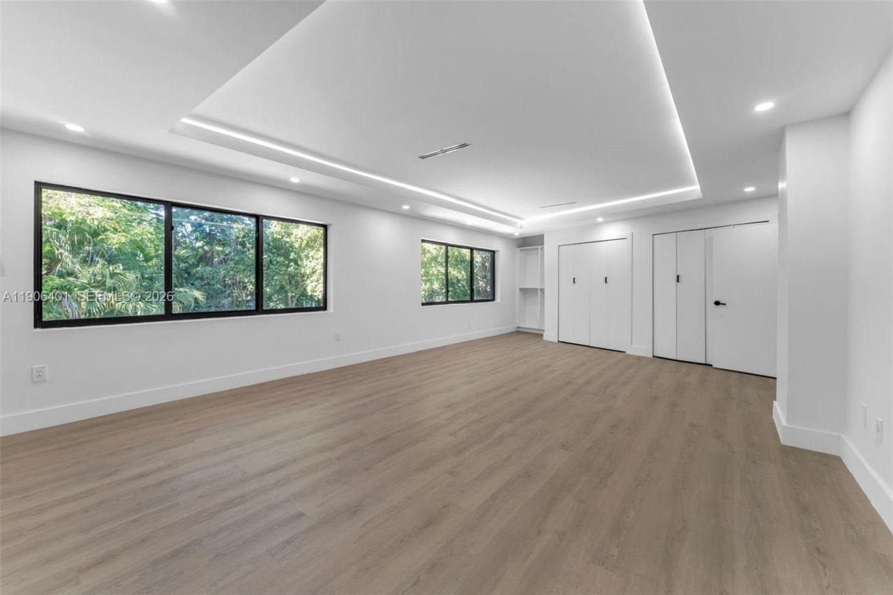 6525 SW 133rd Dr, Pinecrest, FL 33156 Photo