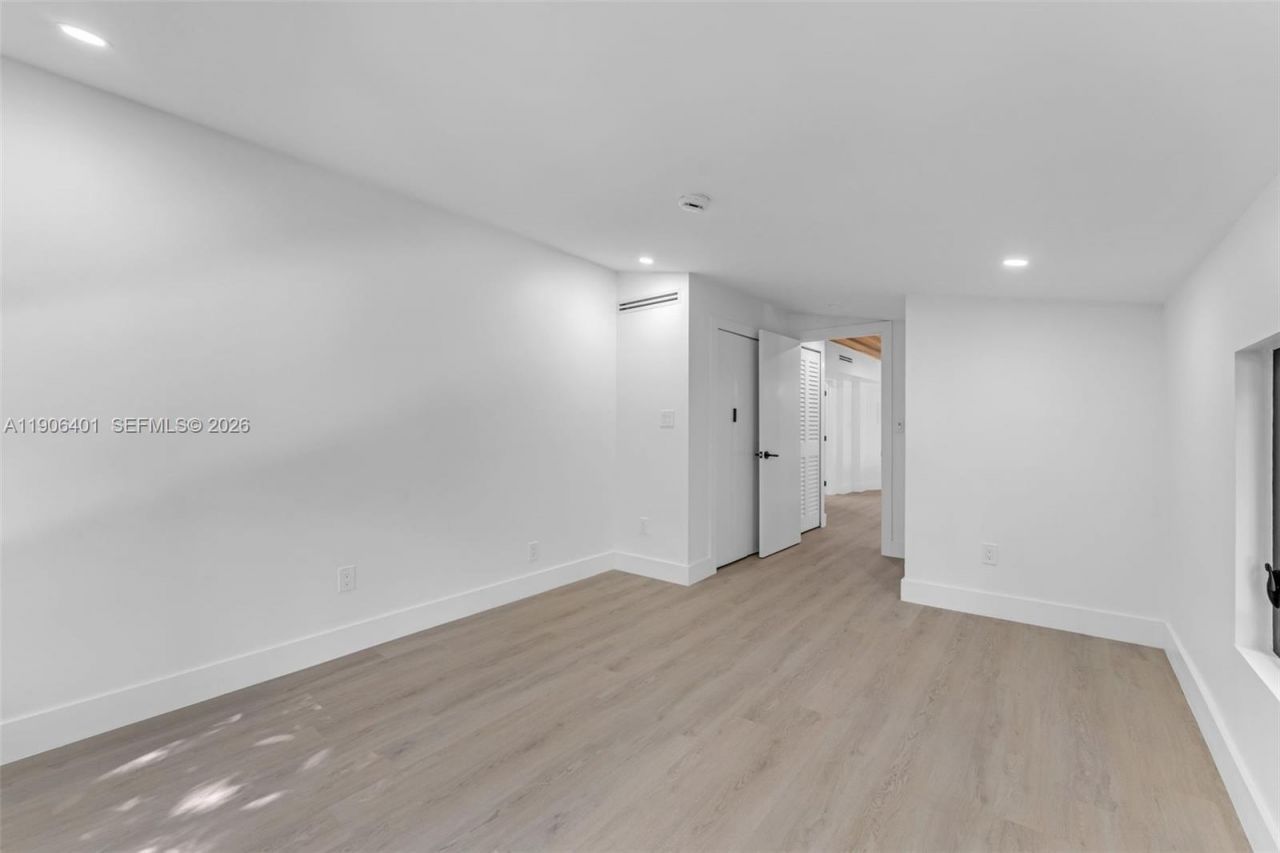 6525 SW 133rd Dr, Pinecrest, FL 33156 Photo