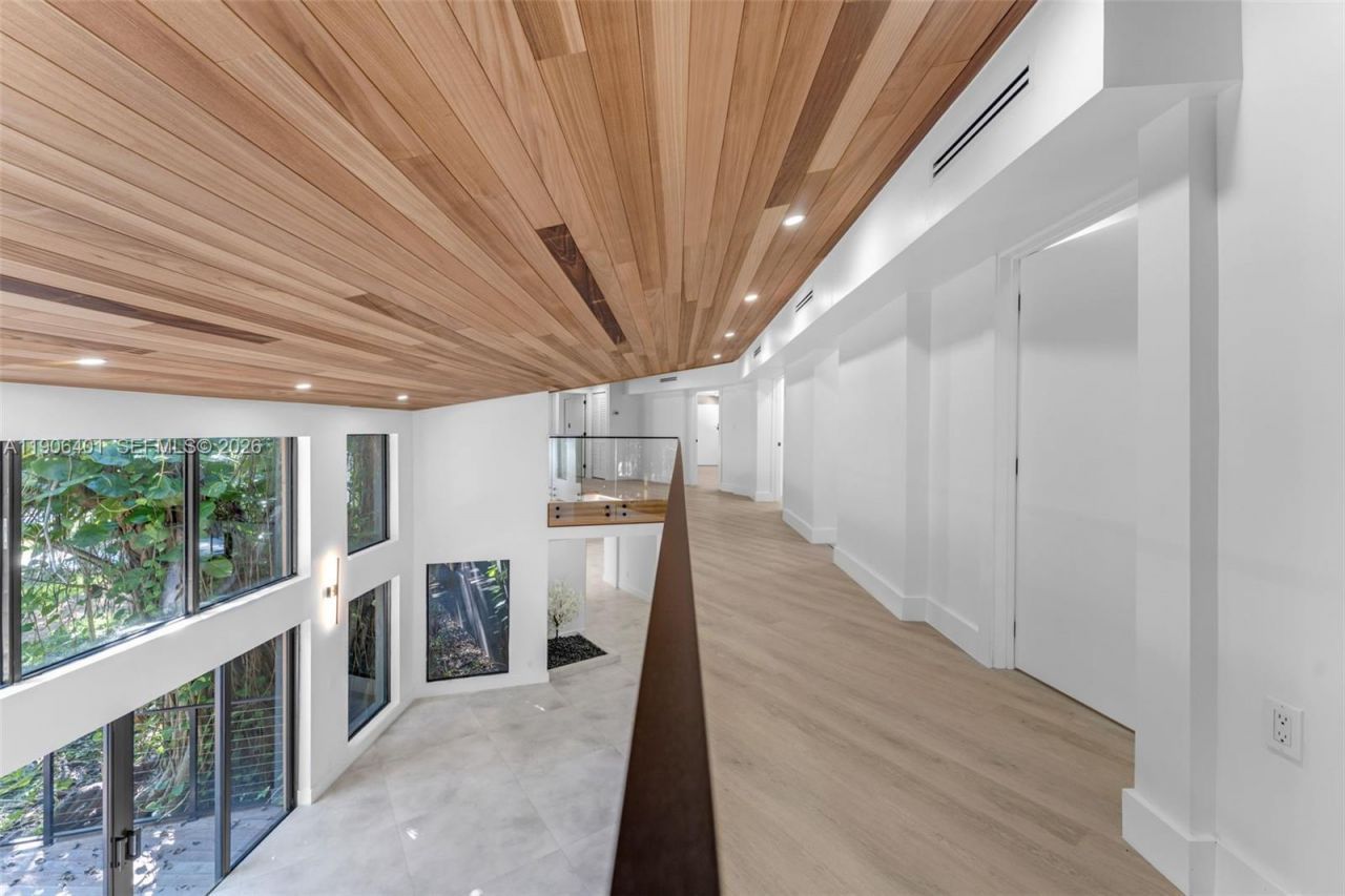 6525 SW 133rd Dr, Pinecrest, FL 33156 Photo