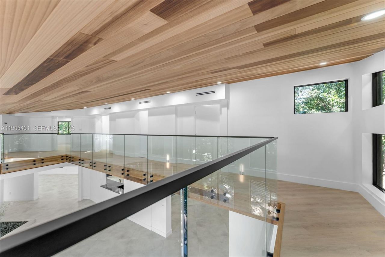 6525 SW 133rd Dr, Pinecrest, FL 33156 Photo