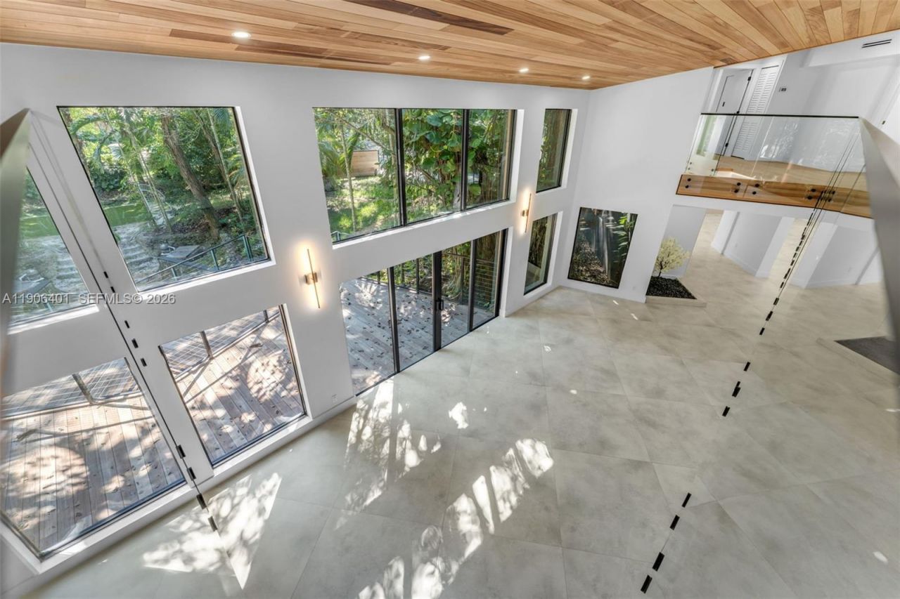 6525 SW 133rd Dr, Pinecrest, FL 33156 Photo