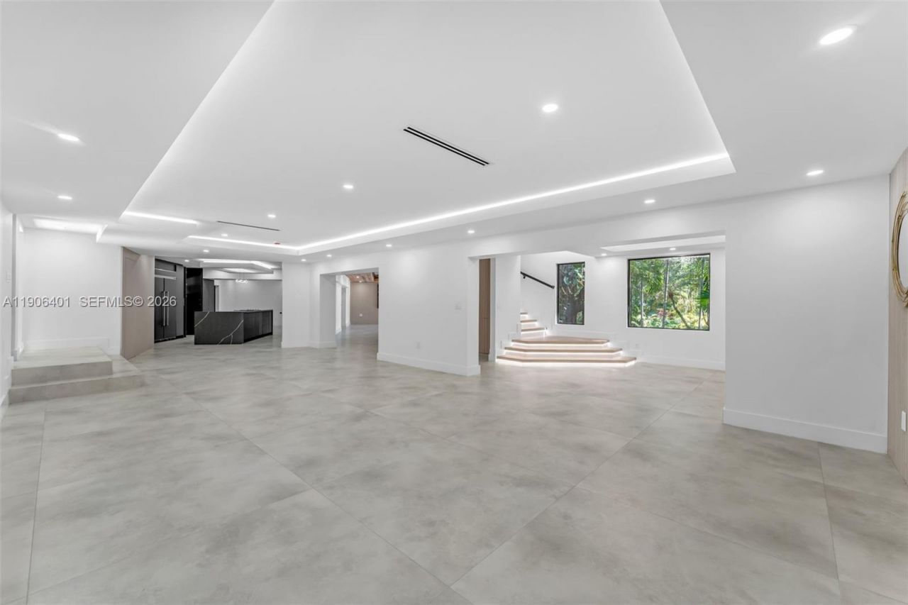 6525 SW 133rd Dr, Pinecrest, FL 33156 Photo