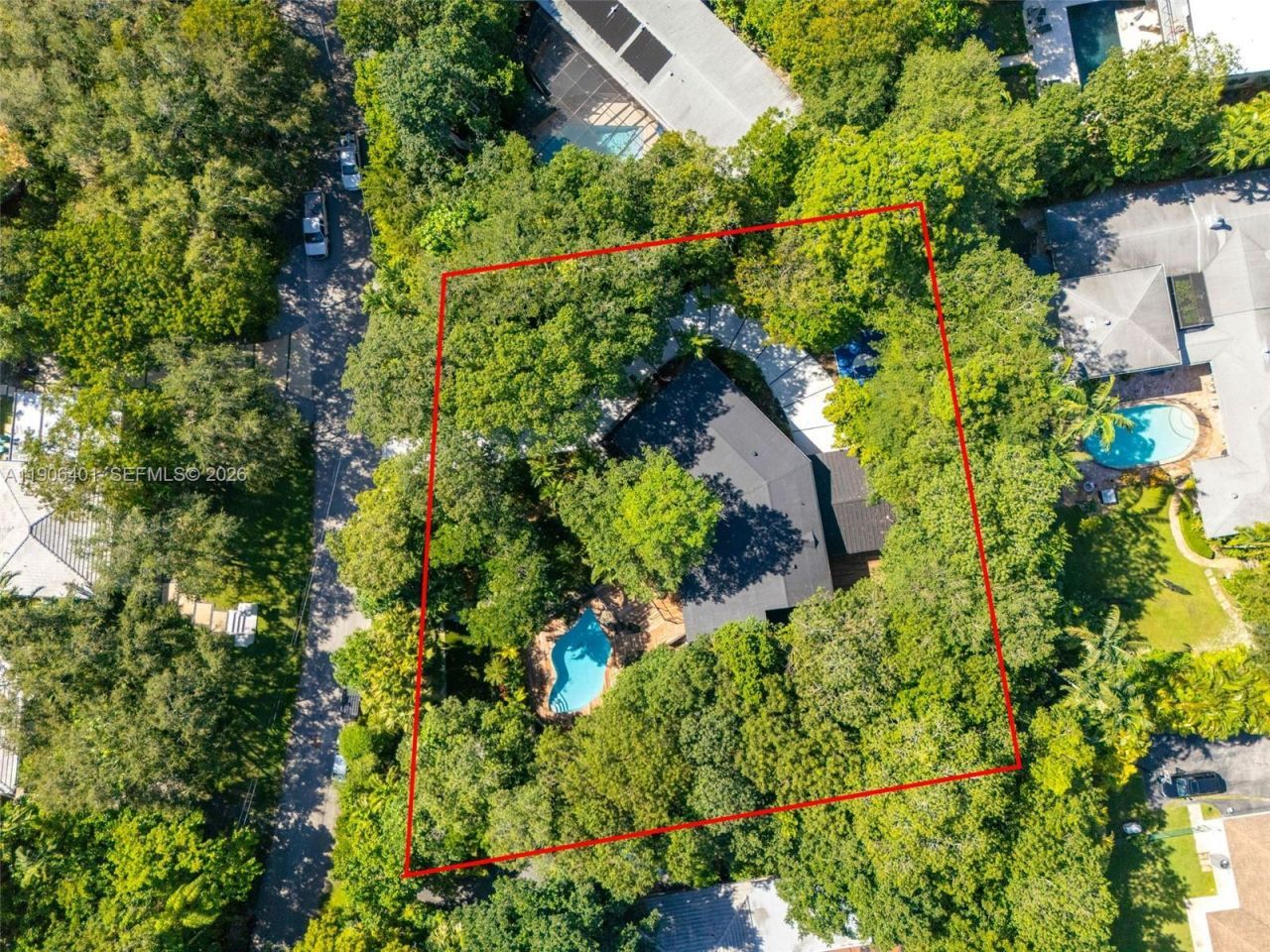 6525 SW 133rd Dr, Pinecrest, FL 33156 Photo