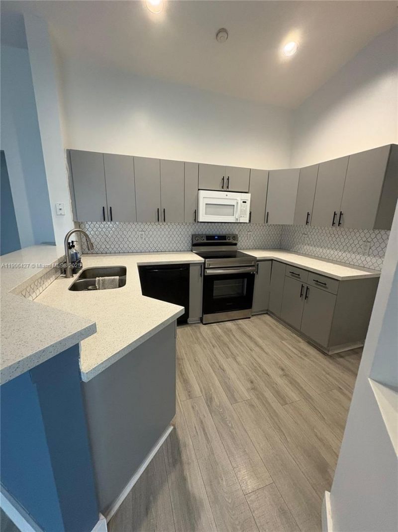 1499 Presidio Dr, Weston, FL 33327 Photo