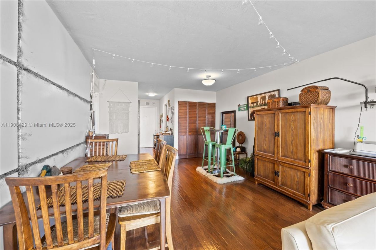 1470 NE 125th Ter, Unit PH9, North Miami, FL 33161 Photo