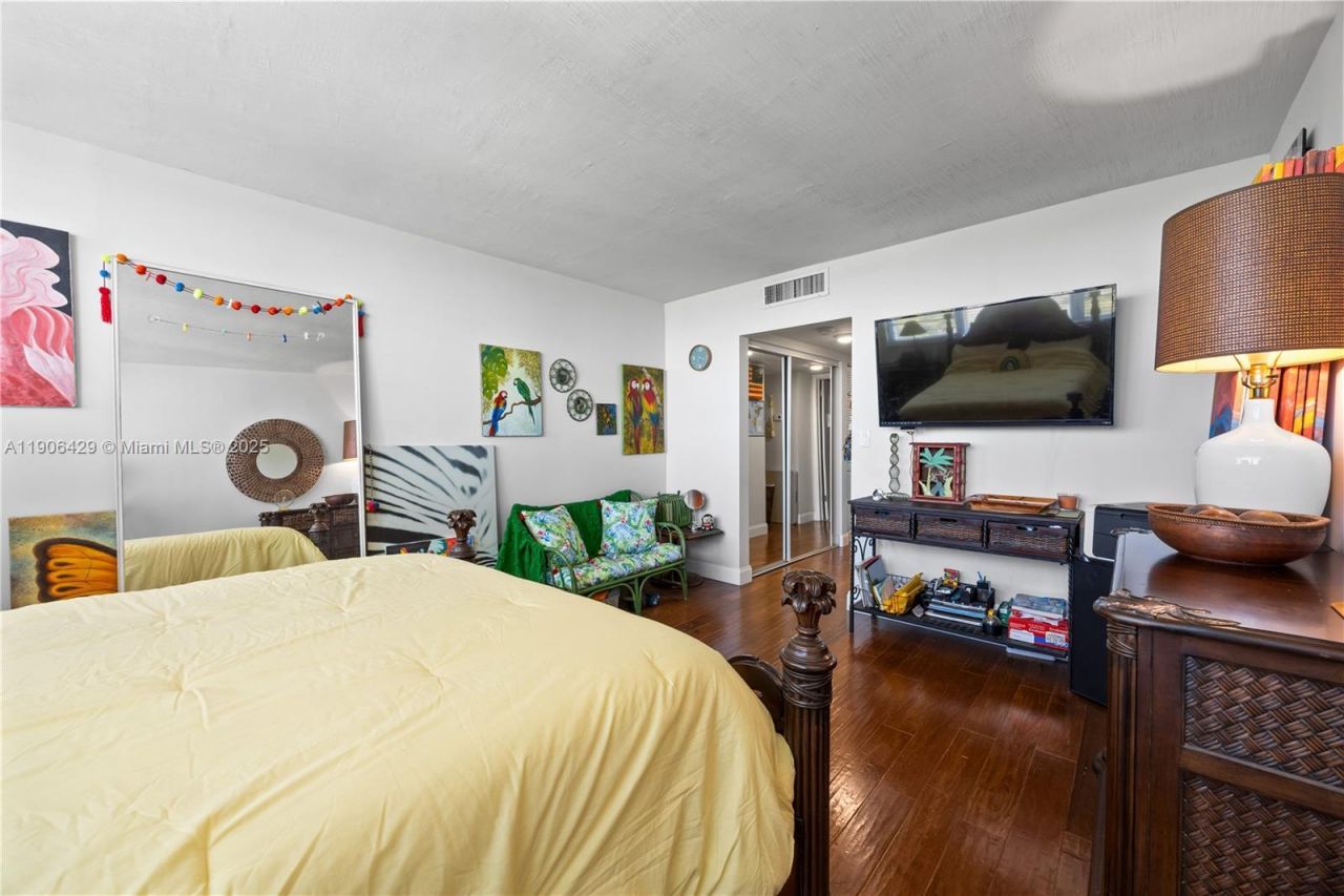 1470 NE 125th Ter, Unit PH9, North Miami, FL 33161 Photo