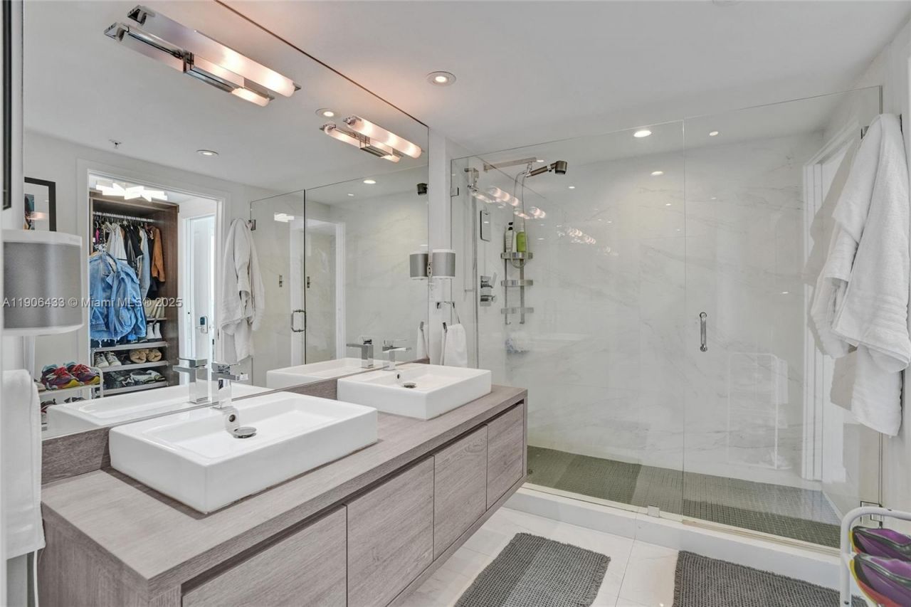 400 Sunny Isles Blvd, Unit 116, Sunny Isles Beach, FL 33160 Photo