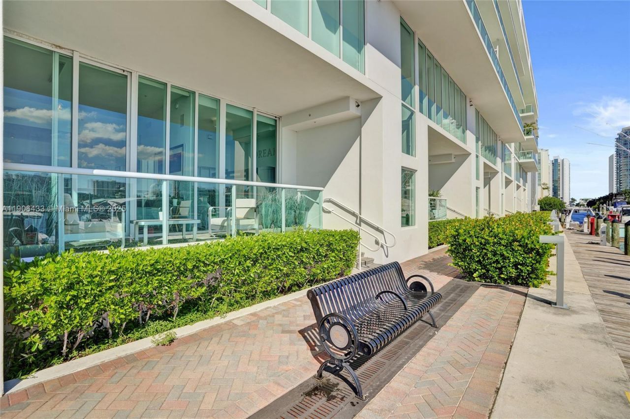 400 Sunny Isles Blvd, Unit 116, Sunny Isles Beach, FL 33160 Photo