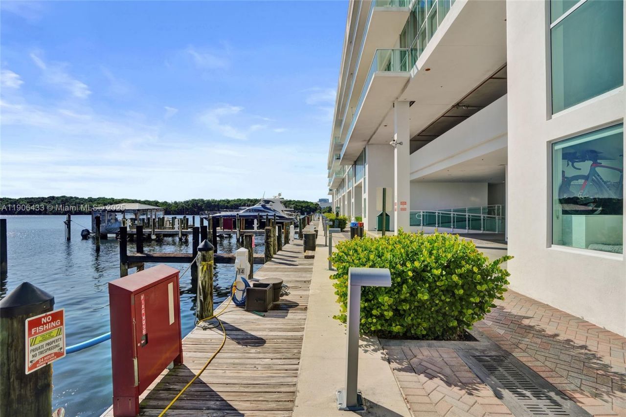 400 Sunny Isles Blvd, Unit 116, Sunny Isles Beach, FL 33160 Photo