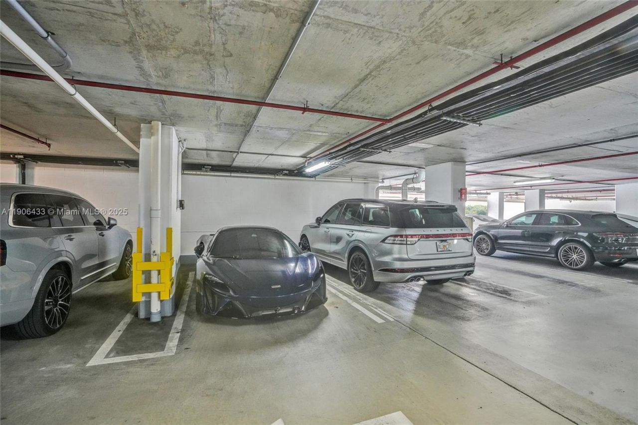 400 Sunny Isles Blvd, Unit 116, Sunny Isles Beach, FL 33160 Photo