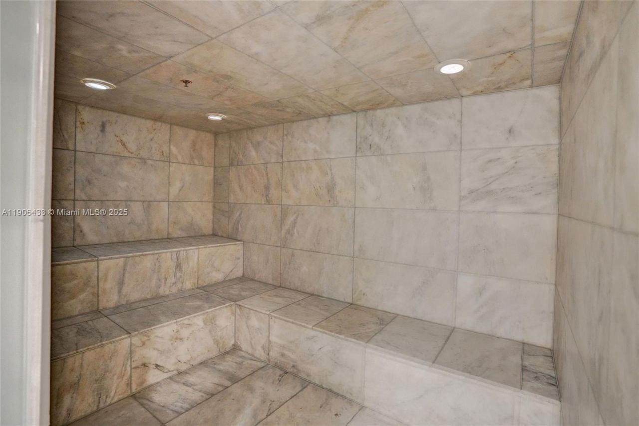 400 Sunny Isles Blvd, Unit 116, Sunny Isles Beach, FL 33160 Photo