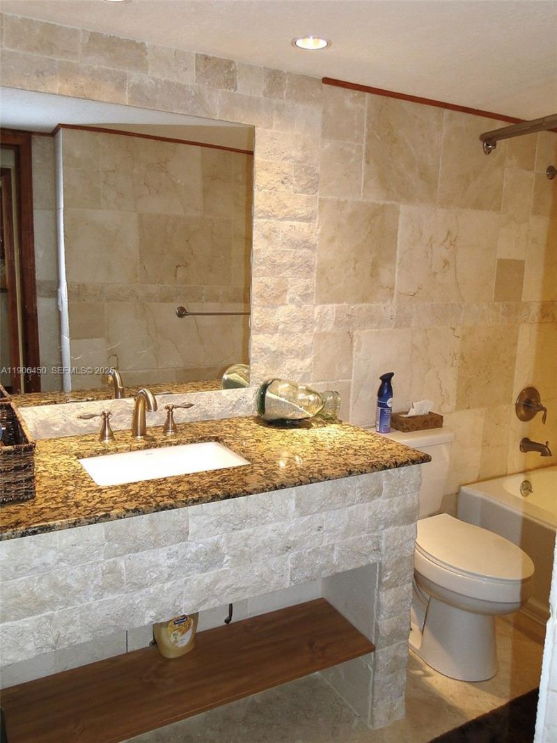 2801 NE 183rd St, Unit 1411W, Aventura, FL 33160 Photo