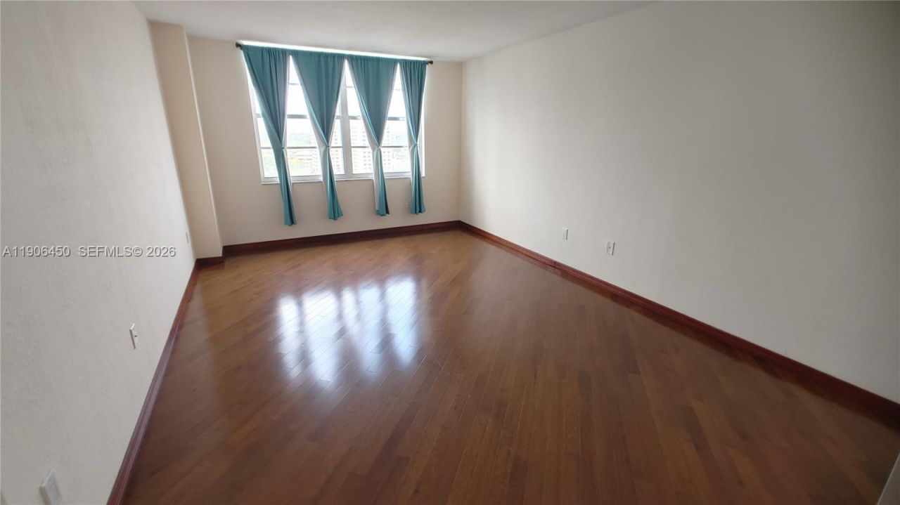 2801 NE 183rd St, Unit 1411W, Aventura, FL 33160 Photo