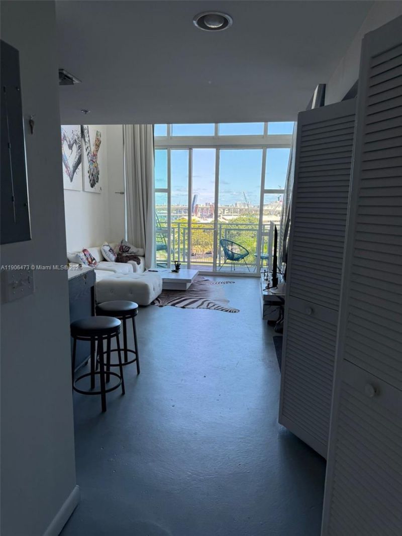 253 NE 2nd St, Unit 632, Miami, FL 33132 Photo