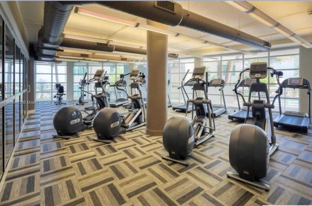 253 NE 2nd St, Unit 632, Miami, FL 33132 Photo