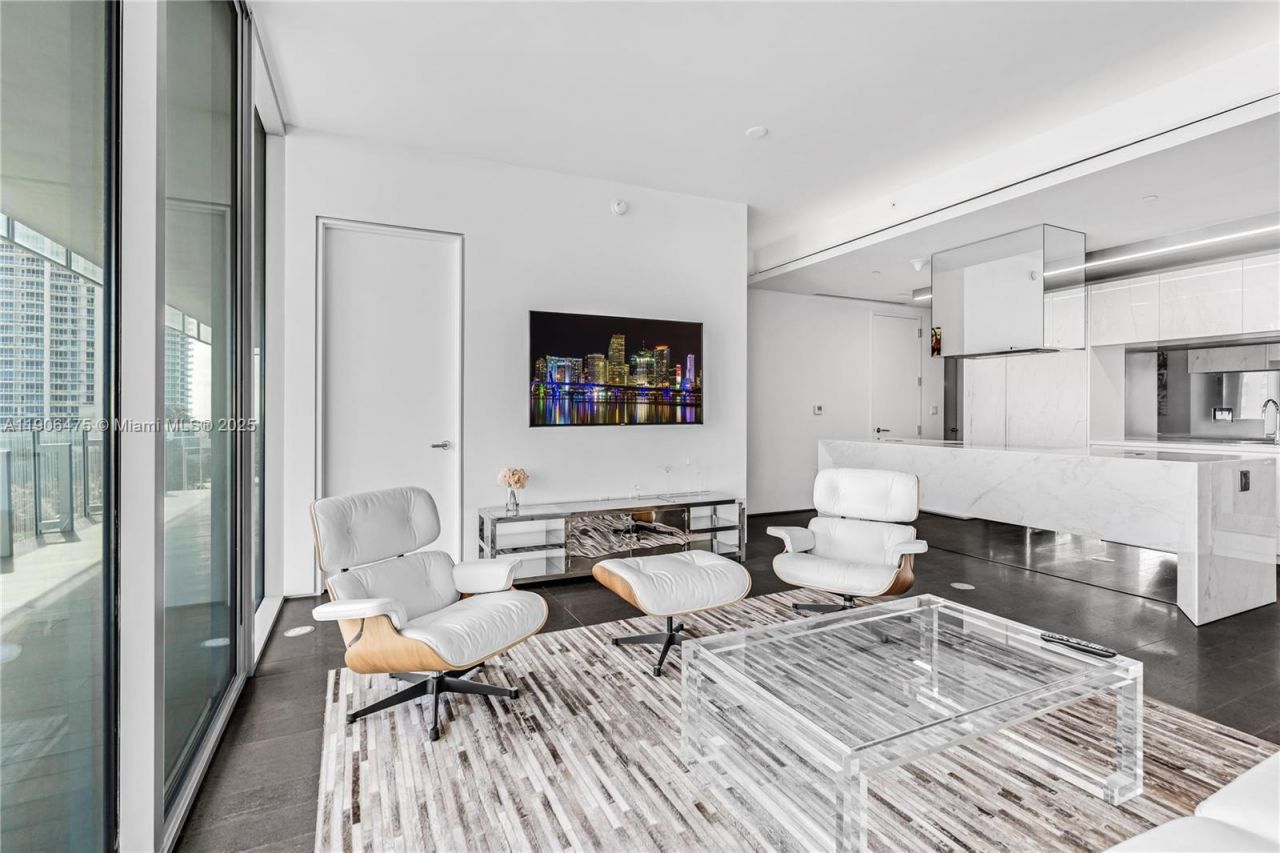 120 Ocean Dr, Unit 700, Miami Beach, FL 33139 Photo