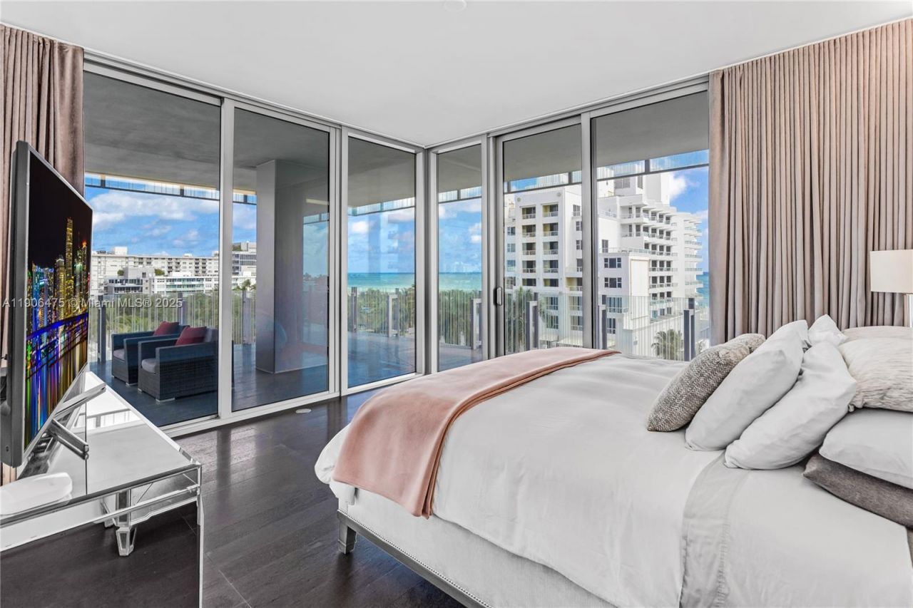 120 Ocean Dr, Unit 700, Miami Beach, FL 33139 Photo