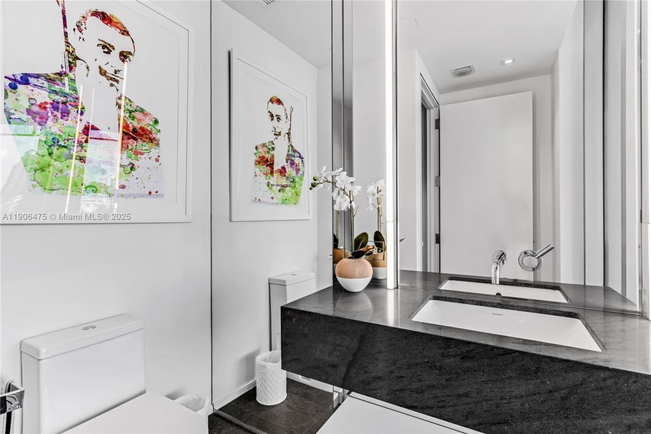 120 Ocean Dr, Unit 700, Miami Beach, FL 33139 Photo