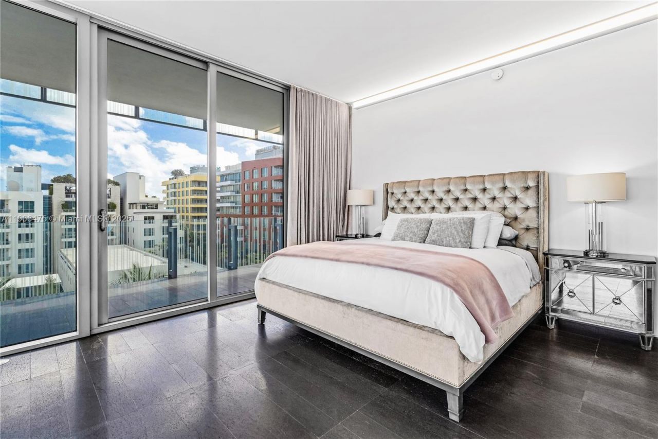 120 Ocean Dr, Unit 700, Miami Beach, FL 33139 Photo