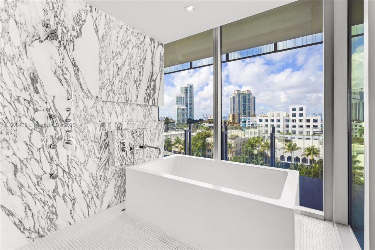 120 Ocean Dr, Unit 700, Miami Beach, FL 33139 Photo