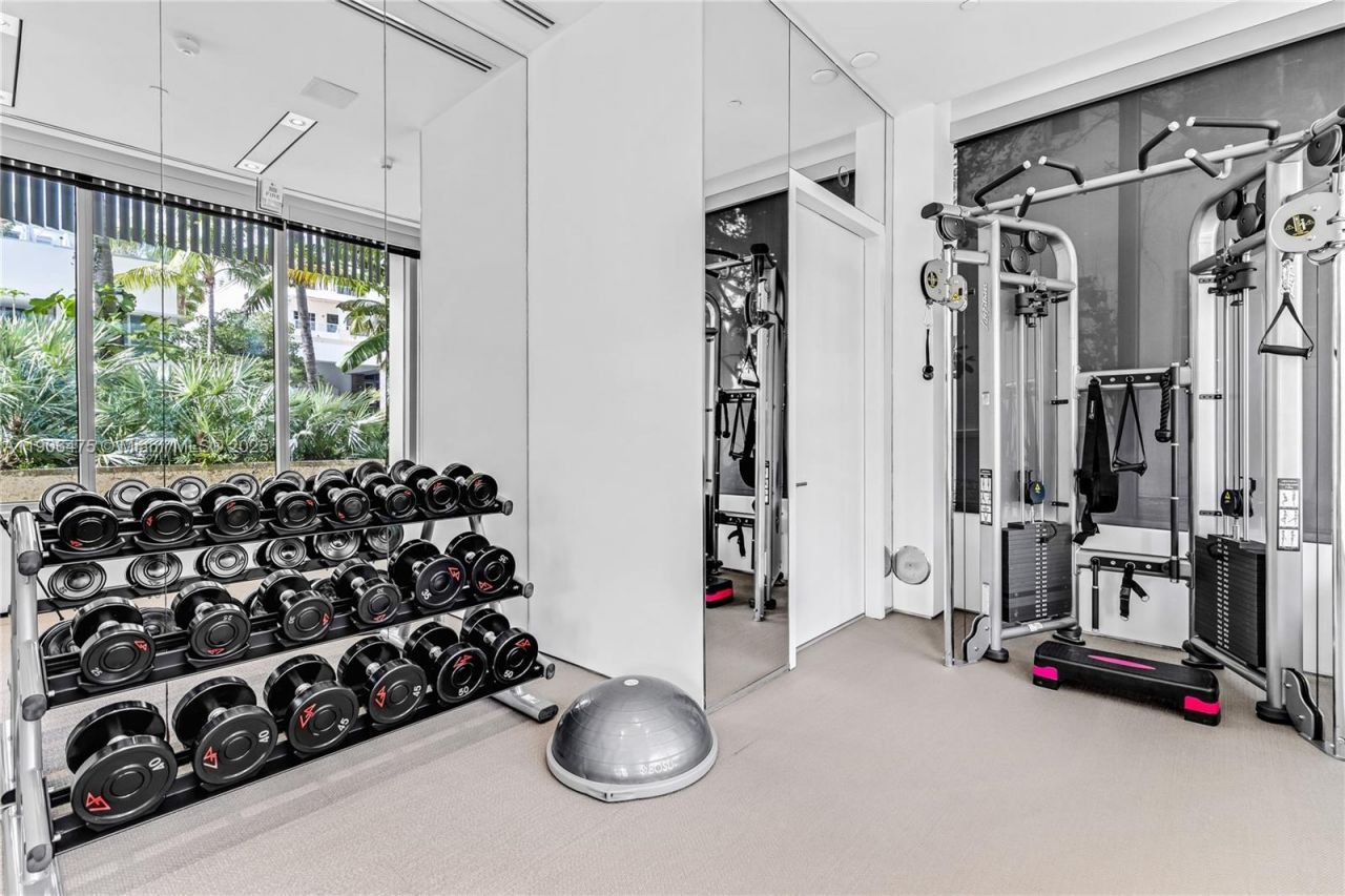 120 Ocean Dr, Unit 700, Miami Beach, FL 33139 Photo