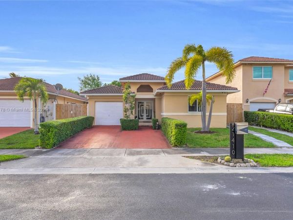 21410 SW 89th Ct, Cutler Bay, FL 33189