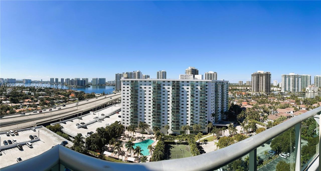 19370 Collins Ave, Unit PH-10, Sunny Isles Beach, FL 33160 Photo