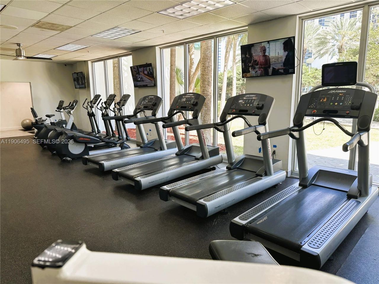 19370 Collins Ave, Unit PH-10, Sunny Isles Beach, FL 33160 Photo