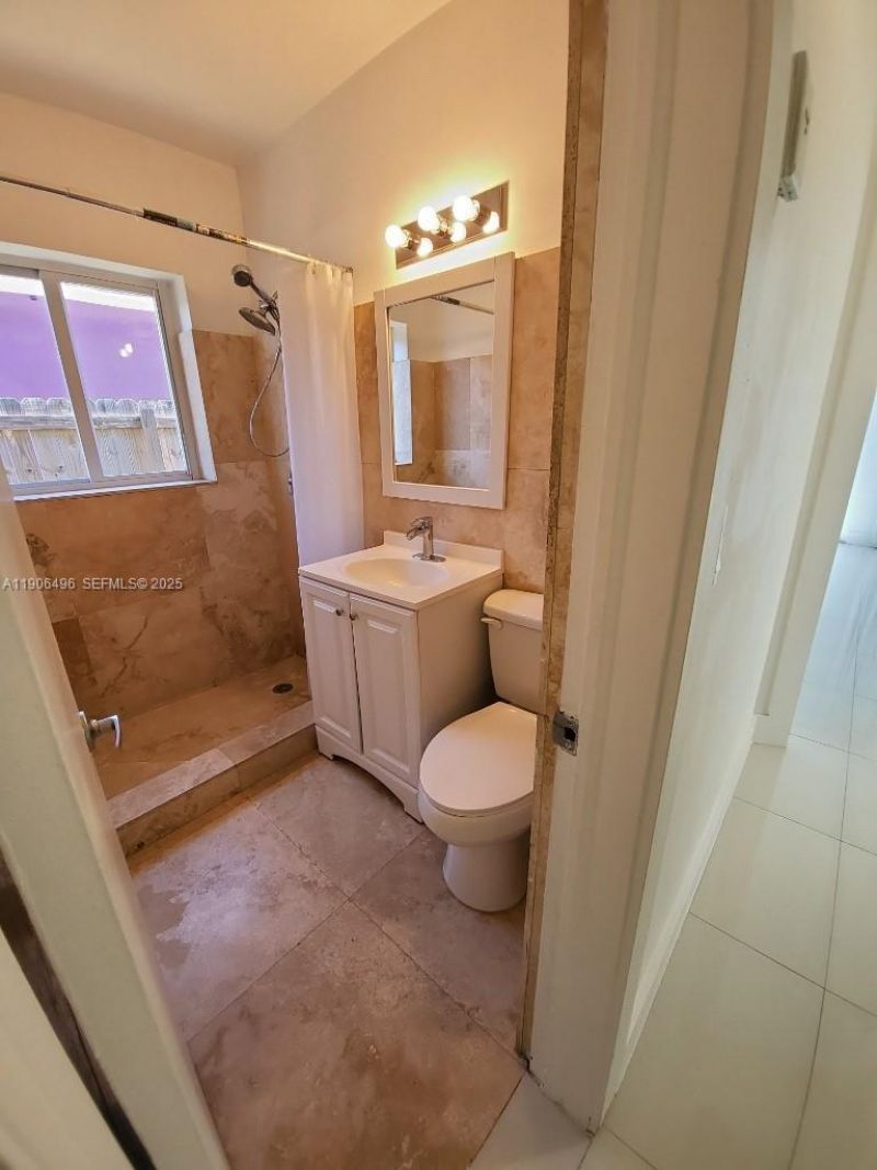 7707 Hawthorne Ave, Miami Beach, FL 33141 Photo