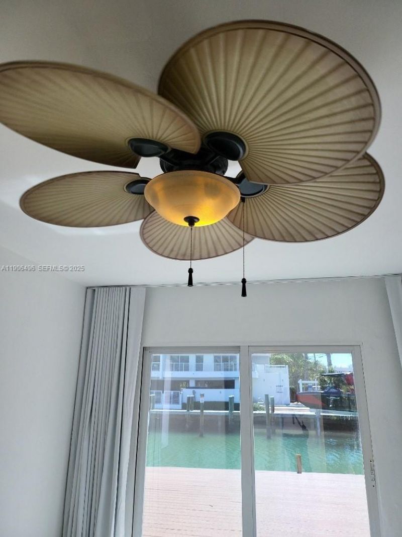 7707 Hawthorne Ave, Miami Beach, FL 33141 Photo