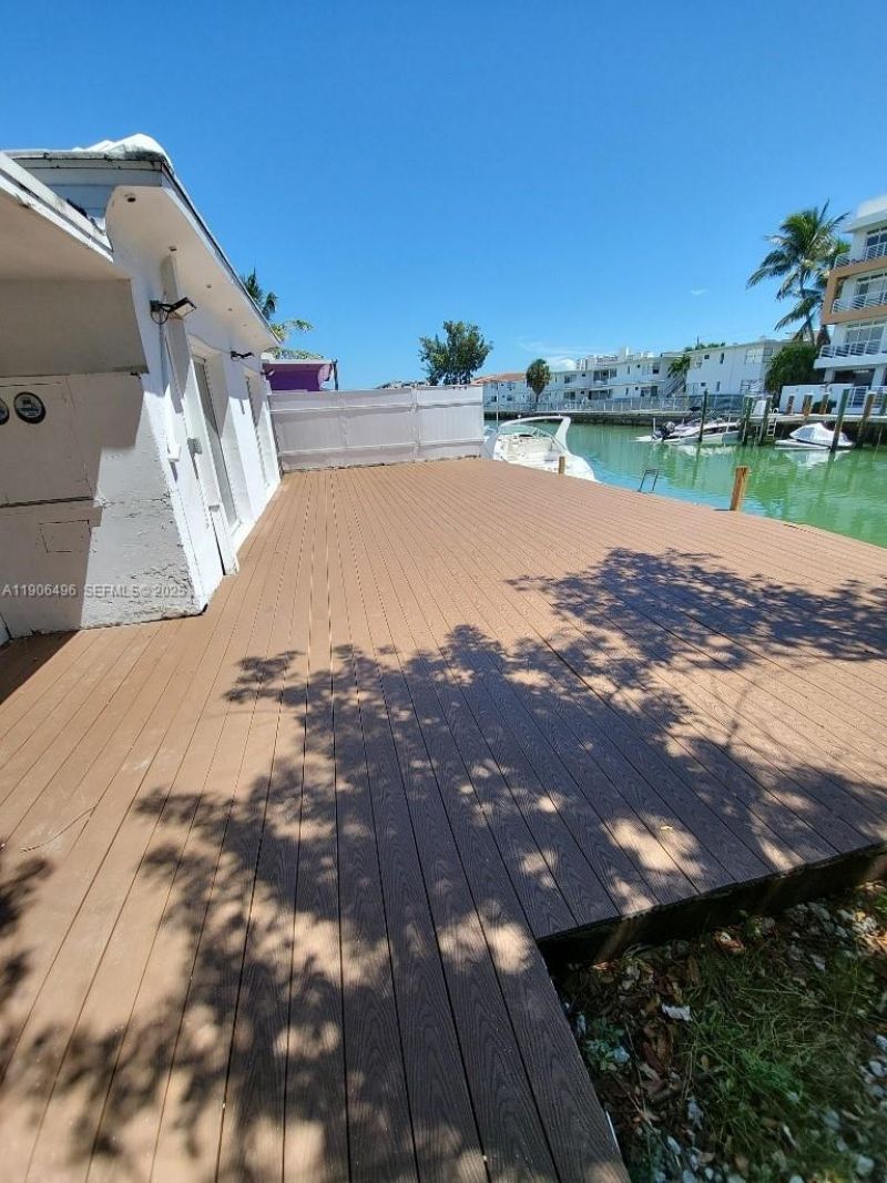 7707 Hawthorne Ave, Miami Beach, FL 33141 Photo