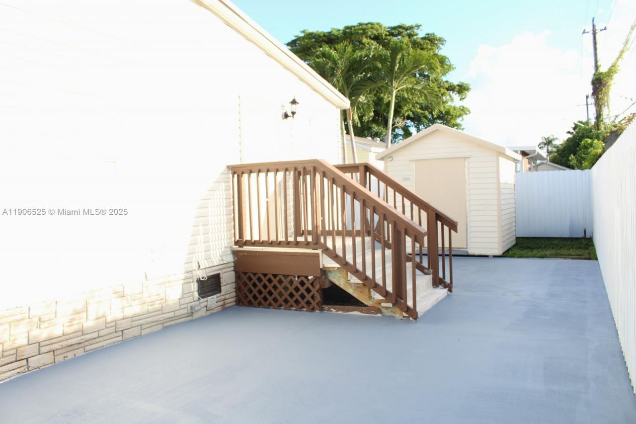 220 NE 12th Ave Lot 219, Homestead, FL 33030 Photo