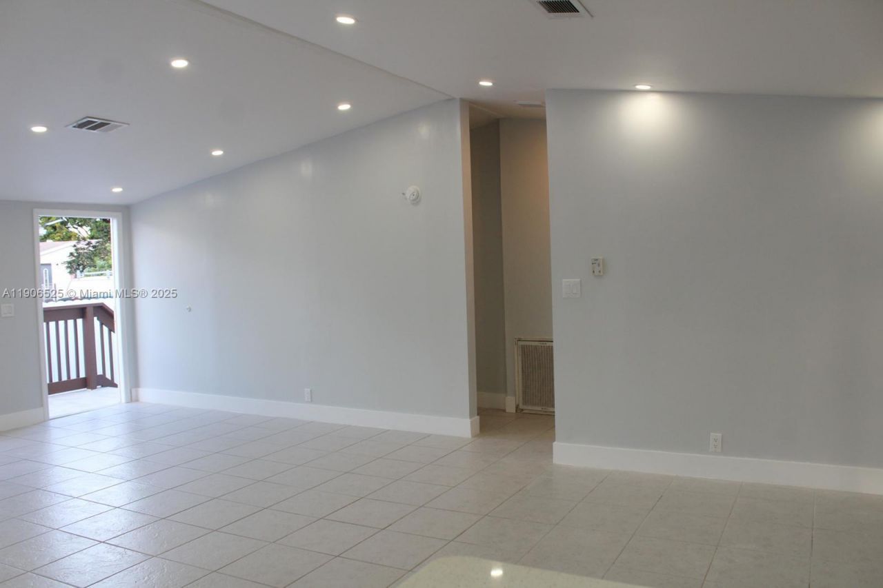 220 NE 12th Ave Lot 219, Homestead, FL 33030 Photo