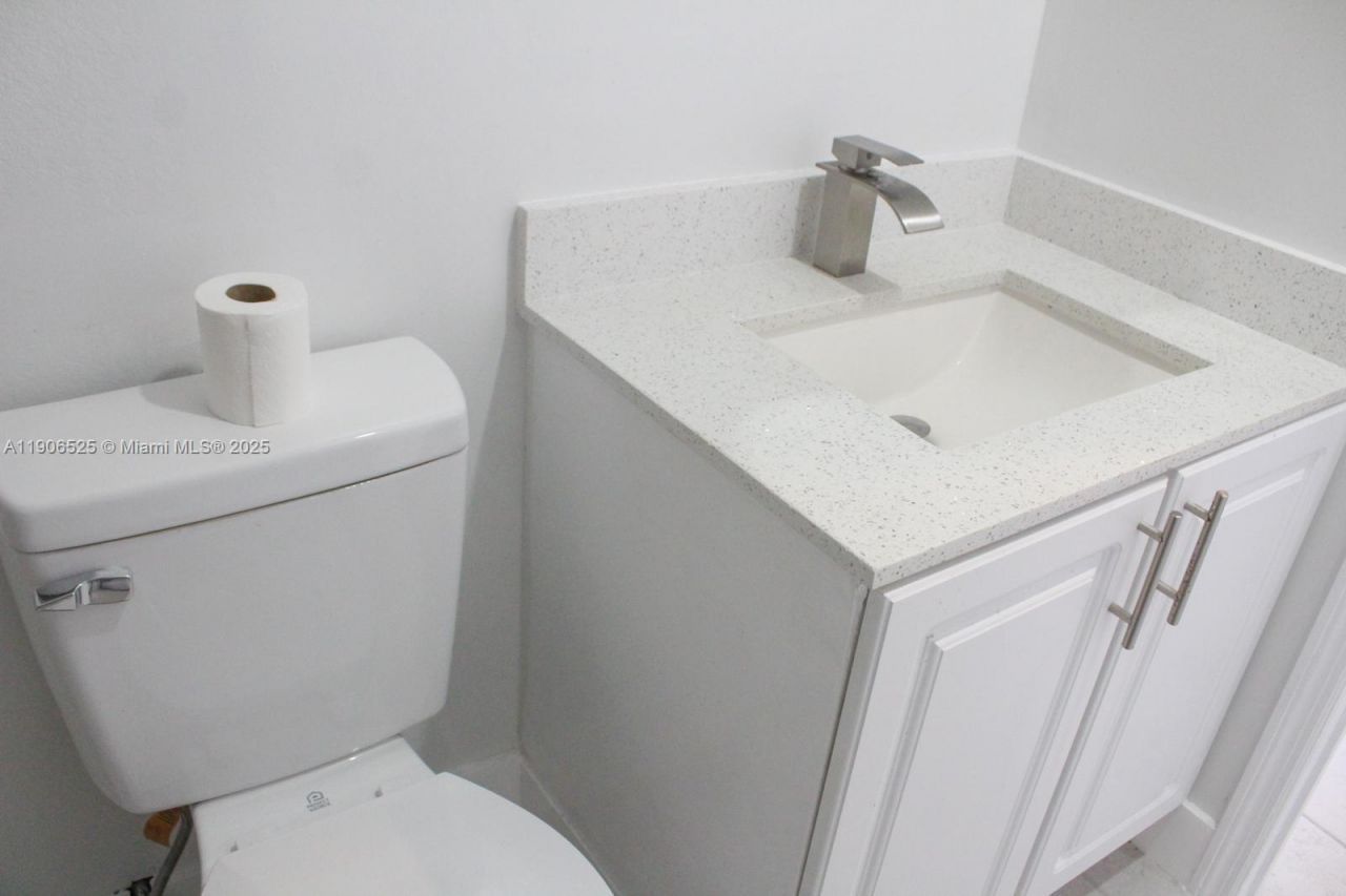 220 NE 12th Ave Lot 219, Homestead, FL 33030 Photo